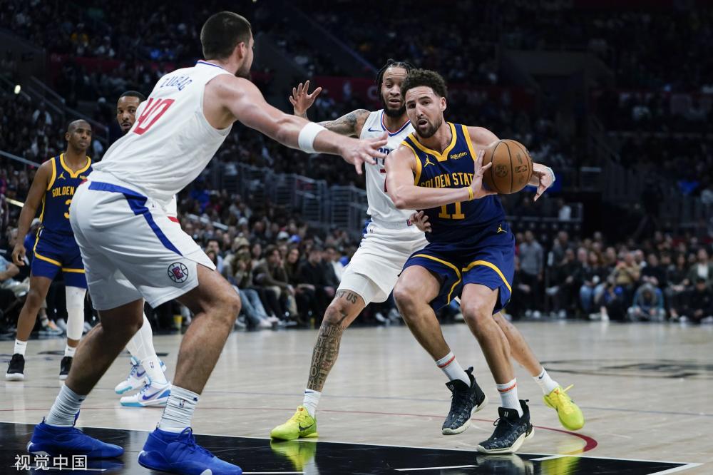 队逼入险境 队逼入险境